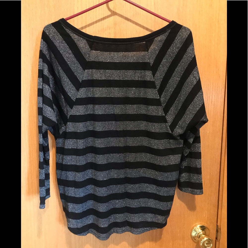 Black and silver American Eagle sweater - Picture 2 of 2